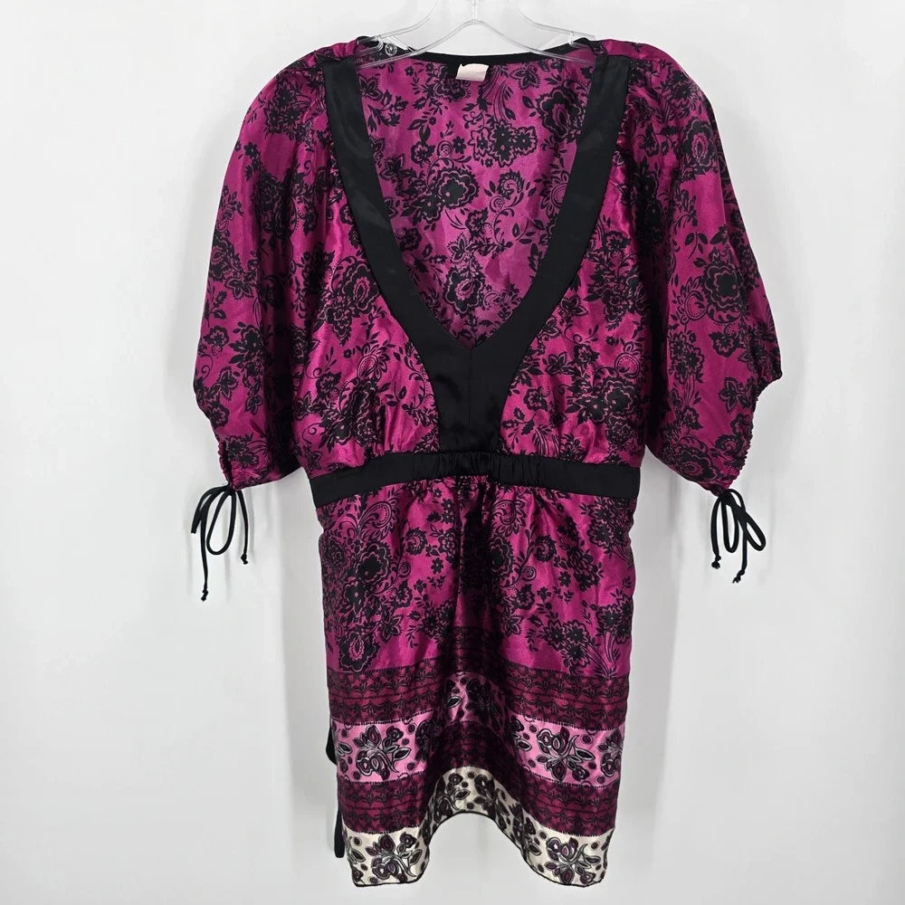 Torrid Blouse Womens Size 1‎ Black Pink Flowers Tunic Tie